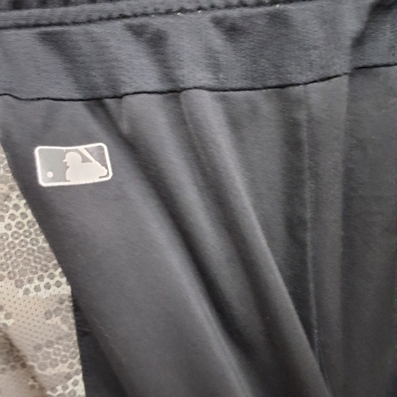 Nike Dri-FIT Authentic Performance Apparel - Picture 11 of 14